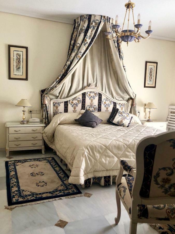 Apartament Riyadh House Marbella Zewnętrze zdjęcie