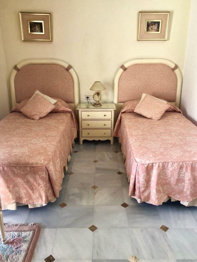 Apartament Riyadh House Marbella Zewnętrze zdjęcie
