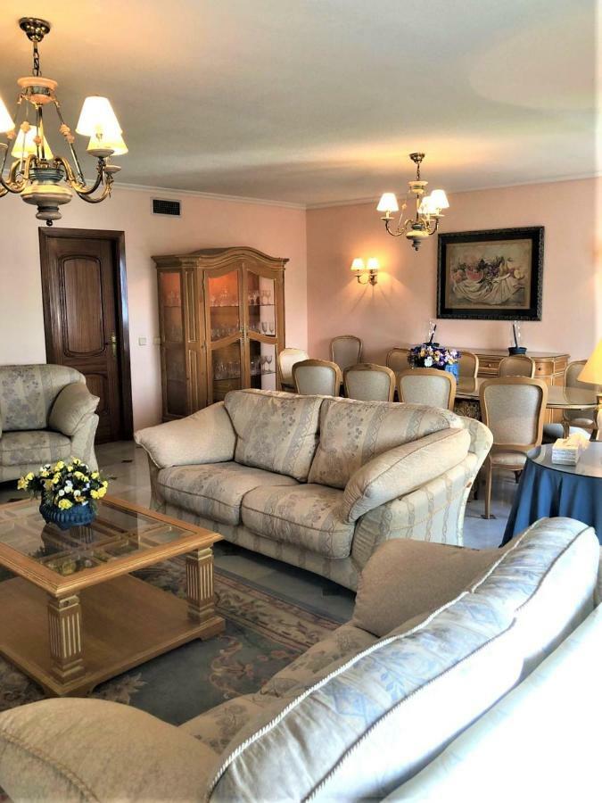 Apartament Riyadh House Marbella Zewnętrze zdjęcie